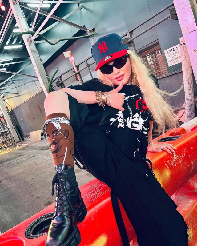 Madonnanın həyatı film olacaq