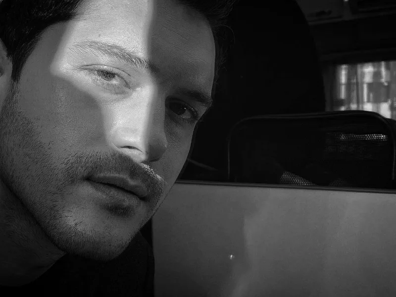 Alperen həyat yoldaşından boşanır