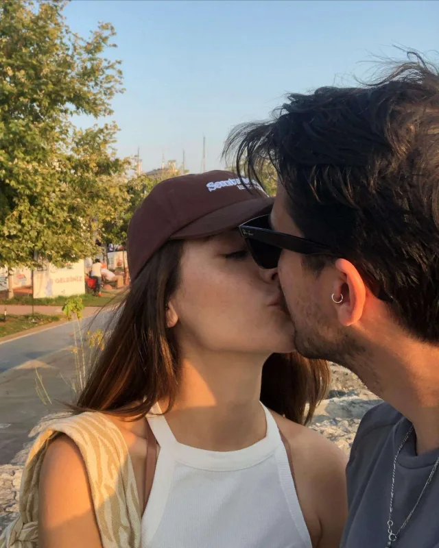 15 saat doğumda qaldı