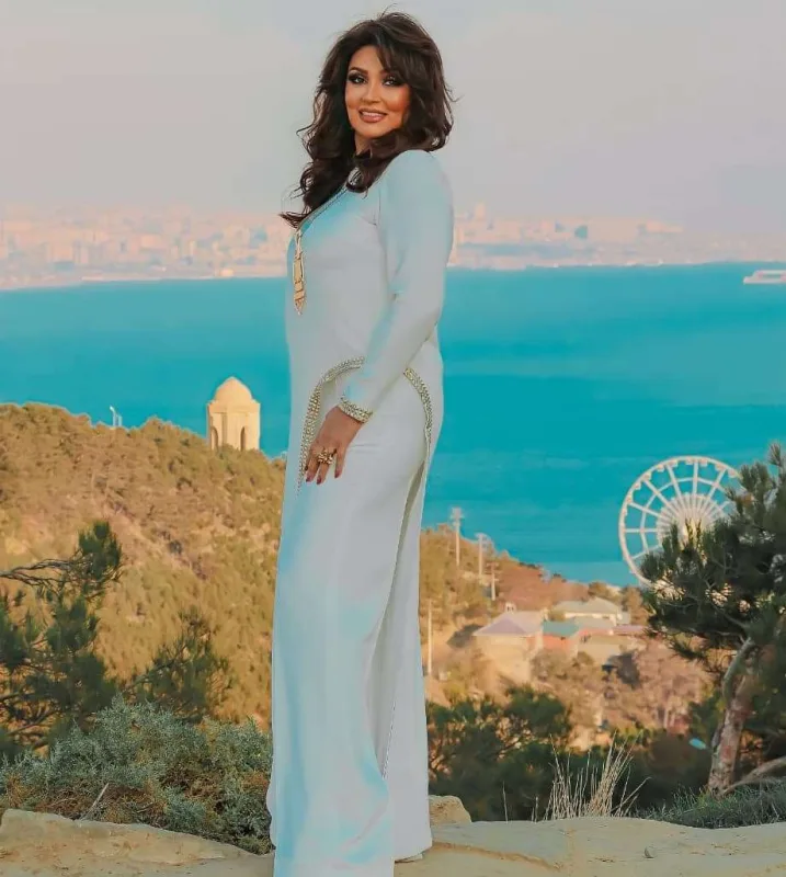 “Səhnəyə elə qaçdı ki, qorxdular”