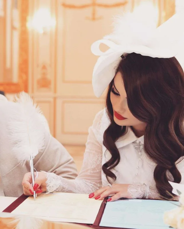 “Kim məni qınayır, başına gəlsin!”