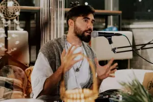 Çingiz terapiyaya başladı