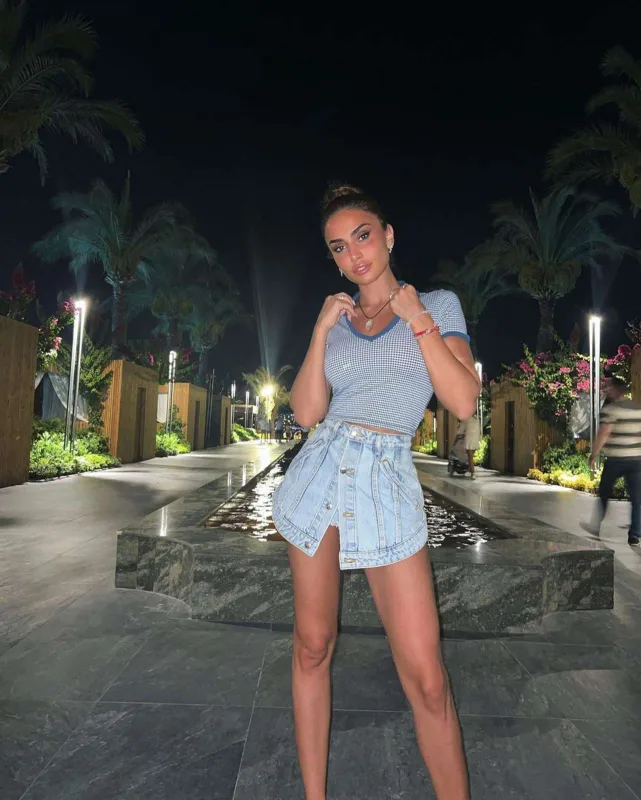 Daha qapalı Pərvin...