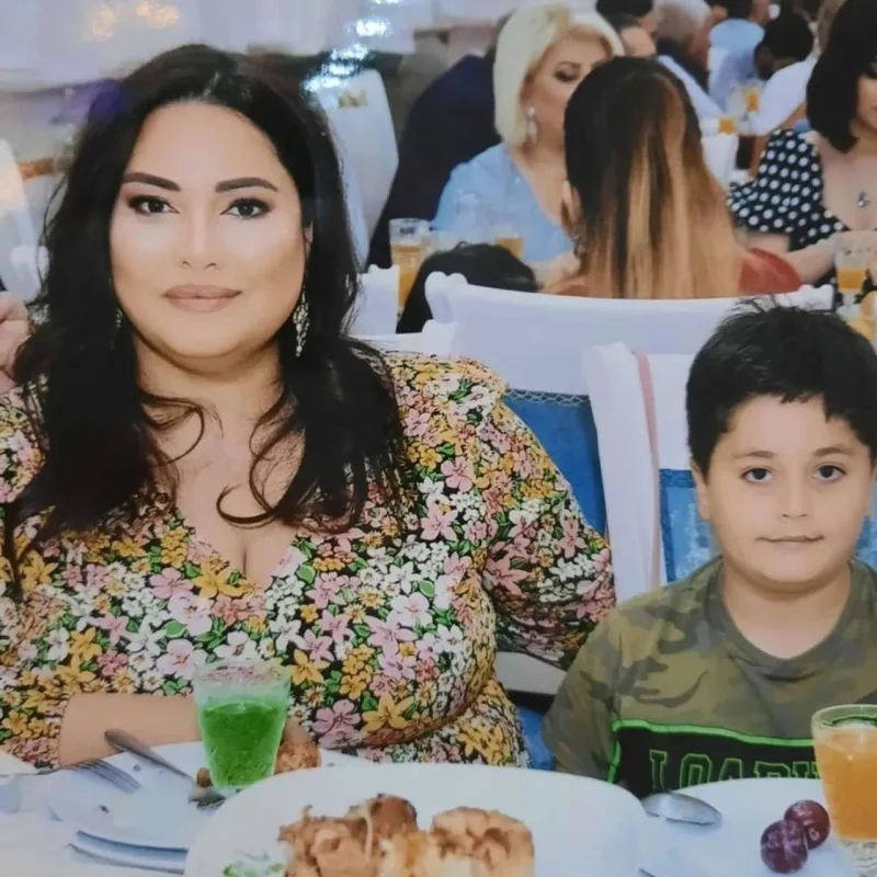 Aytən həyat yoldaşı və oğlunun fotolarını paylaşdı