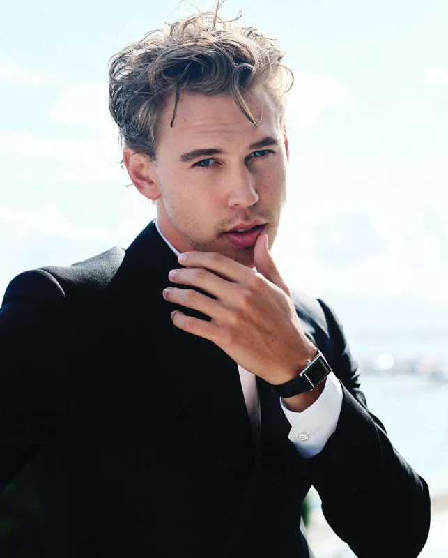 “Elvis”in qalasına öpüşmə damğası