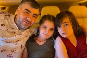 Rəşad ailəsiylə görüşəcək