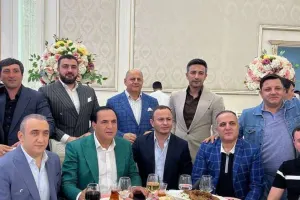 Elçin Hüseynov oğluna kiçik toy etdi