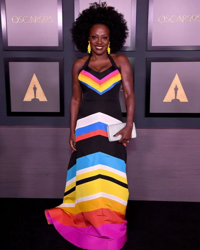 Dünya ulduzları mükafatlandırma gecəsində!