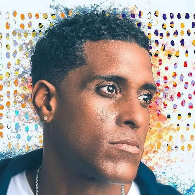 Konsert zamanı müğənni səhnədə dünyasını dəyişdi