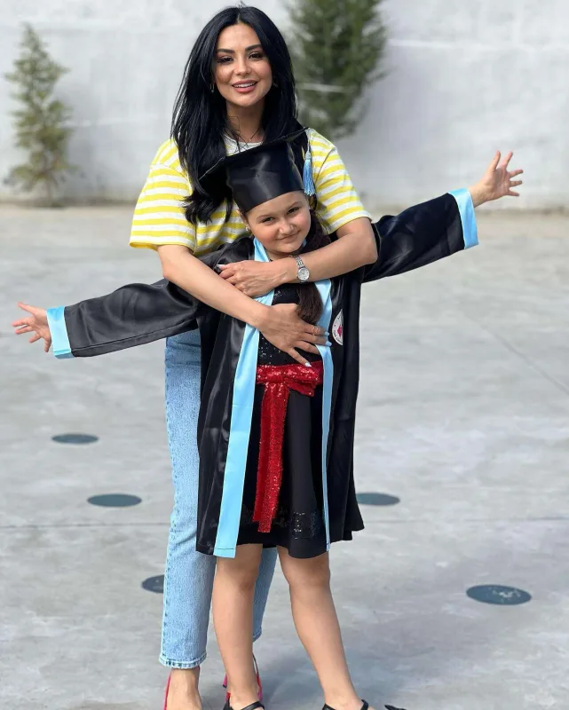 “Əl-ələ tutub həyat yoluna çıxdıq”