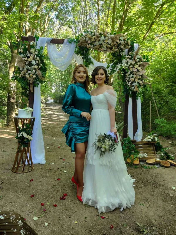 Real TV-nin aparıcısı DİN əməkdaşı ilə evlənir