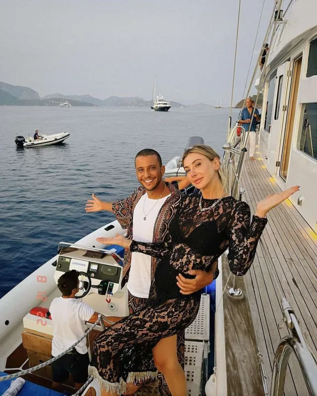 Şeyma sevgilisi ilə...