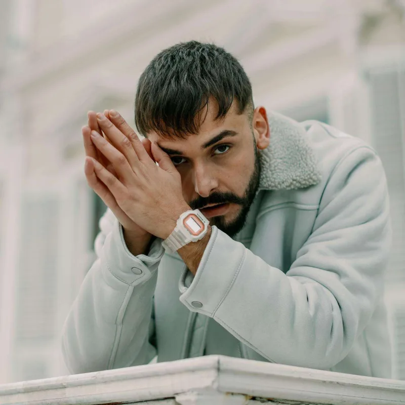 Onunla duet üçün 2 milyon verməlidirlər