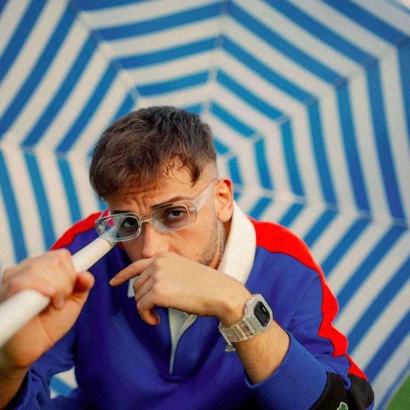 Onunla duet üçün 2 milyon verməlidirlər