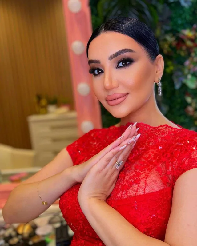 Nigar yenə söz atdı