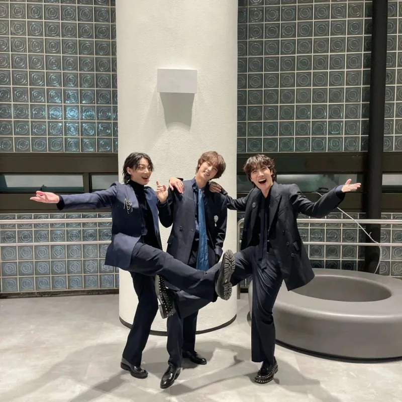 “BTS” əsgərlikdən bu tarixdə qayıdacaq