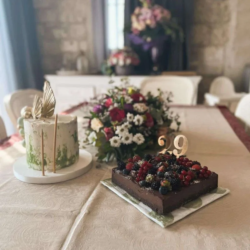 Meryem ad günündə qızları ilə