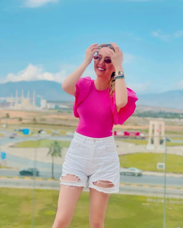 Aysel dəniz mövsümünü açdı