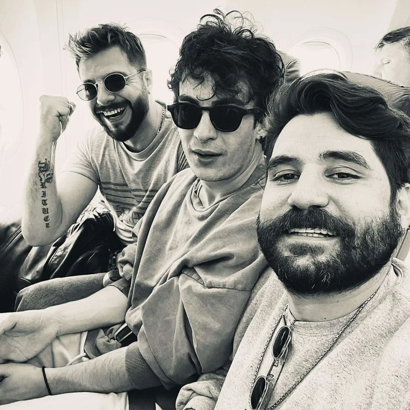 Qəzada iki aktyor öldü, birinin vəziyyəti ağırdır