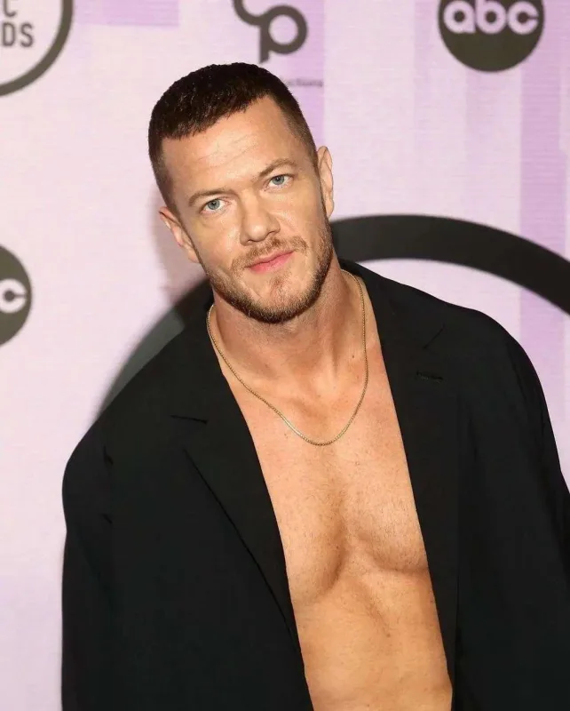 Bu dəfə qara xalçada...