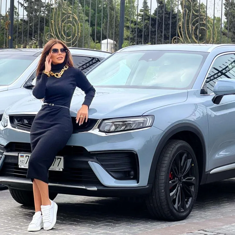 Afaq özünə yeni avtomobil aldı