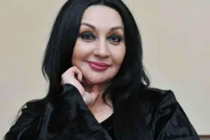 “Ac qalmışam, zirzəmidə yaşamışam”