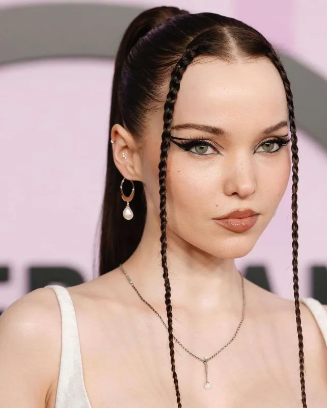 Bu dəfə qara xalçada...