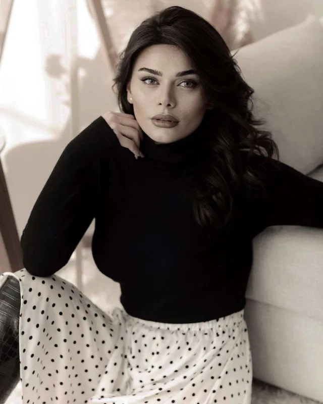 Aysun şiddət görüb?