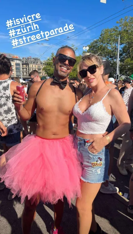 Seda Sayanla əri LGBTQ+ mitinqinə getdi