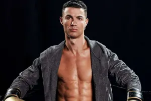 Bunu edən ilk şəxs Ronaldo oldu