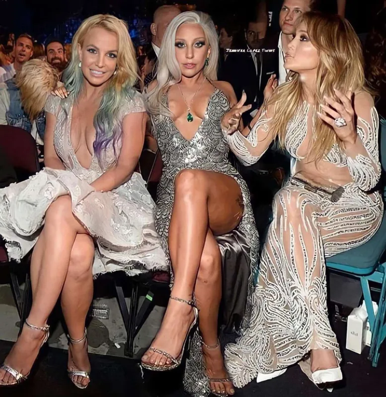 CeyLo Britniyə dəstəyini belə bildirdi