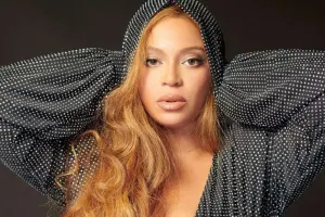 Beyons yeni klipinin tizerini yayımladı