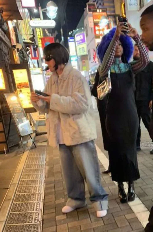 Gizlənmək istəyən Castin gülünc vəziyyətə düşdü