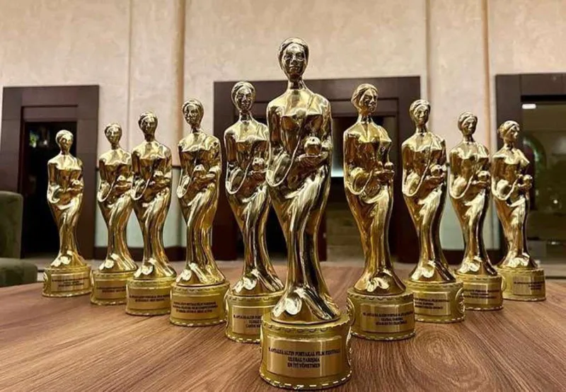 Türkiyənin LGBT+ mövzulu filmi Altın Portakalda 9 mükafat aldı