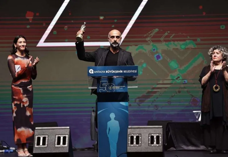 Türkiyənin LGBT+ mövzulu filmi Altın Portakalda 9 mükafat aldı