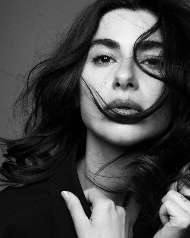 Ayrılandan sonra 2 milyon qazandı