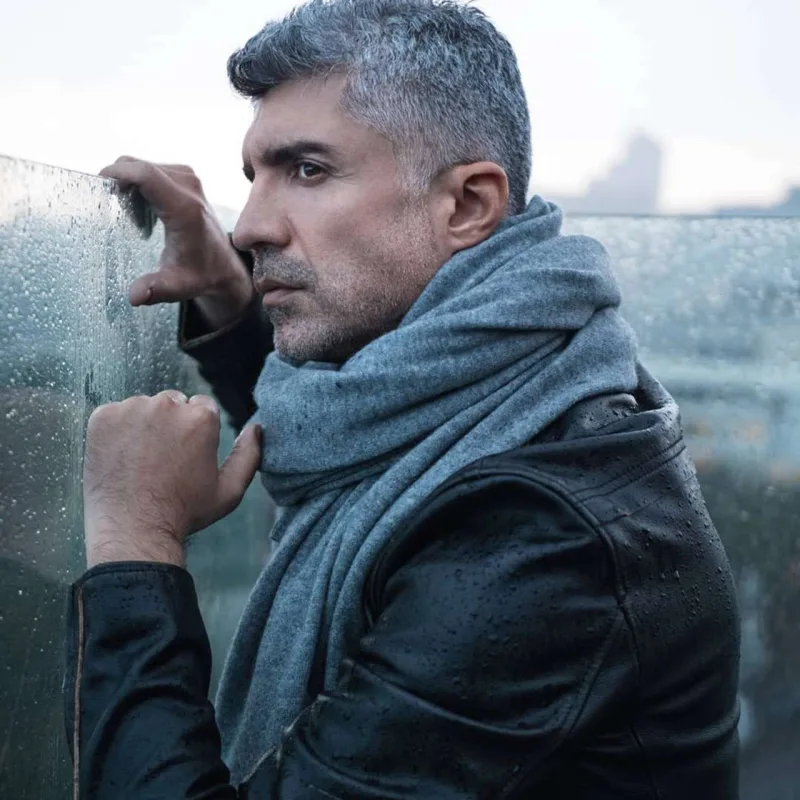 Özcan Deniz Azərbaycana gəlir