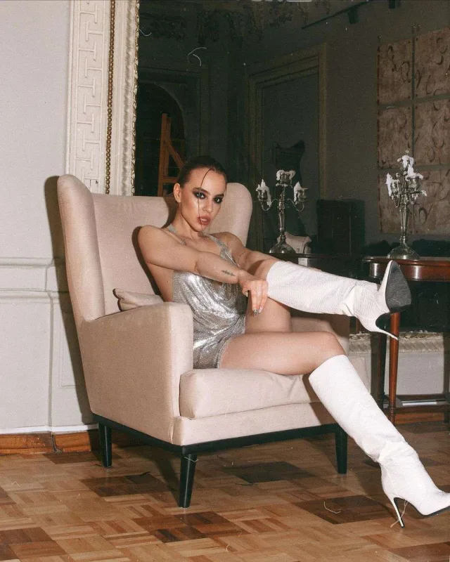 IZAK dəlixanaya aparıldı