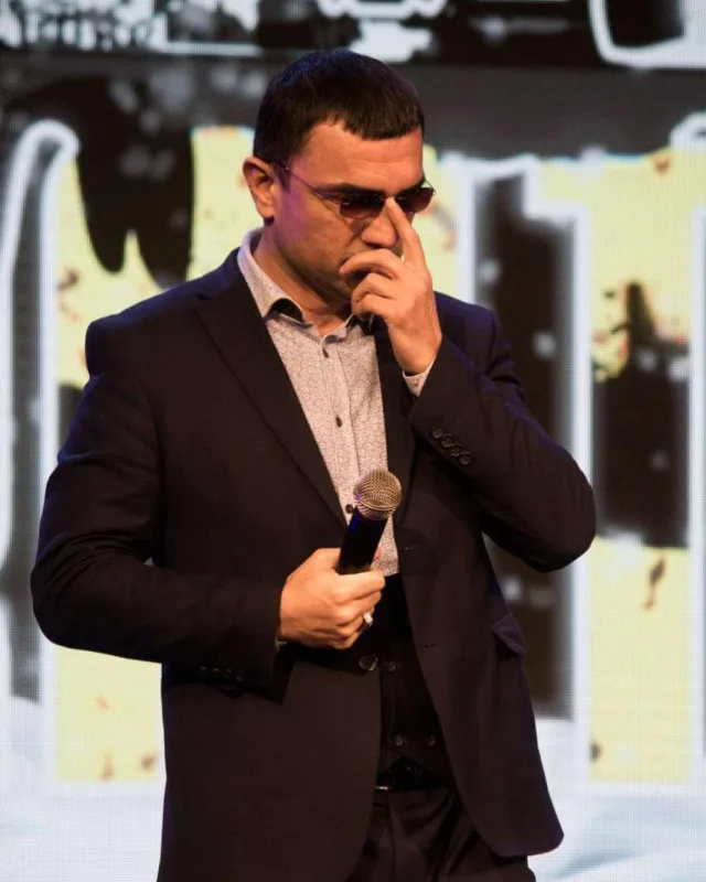 Mehman Əhmədli Şəkidə ev aldı