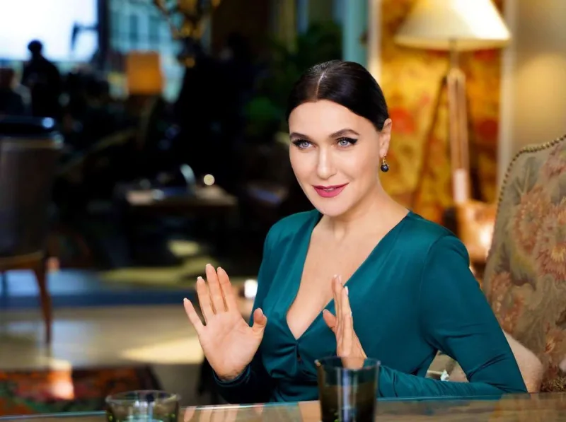 “Yasak elma”nın ulduzu Bakıya gəlir