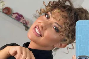 Ayanın halı pisləşdi