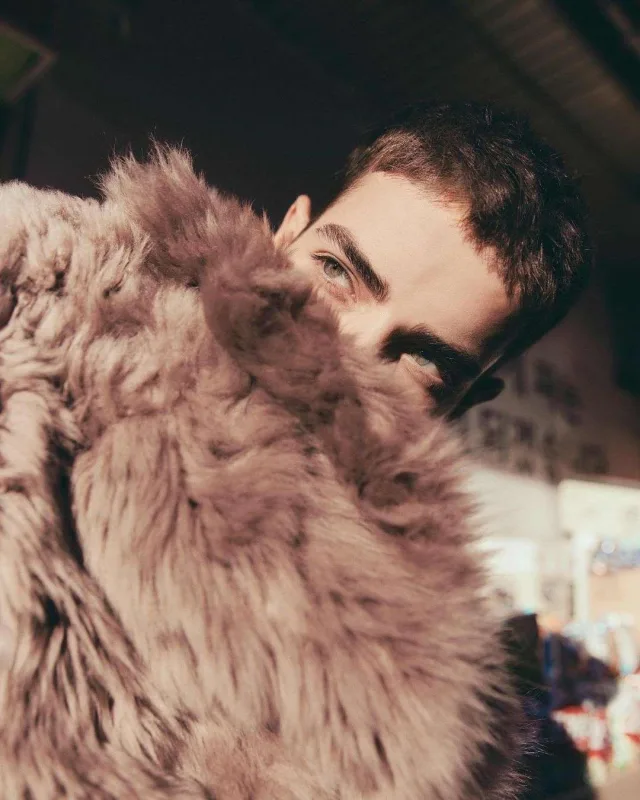 “Elite” ulduzundan yeni fotolar