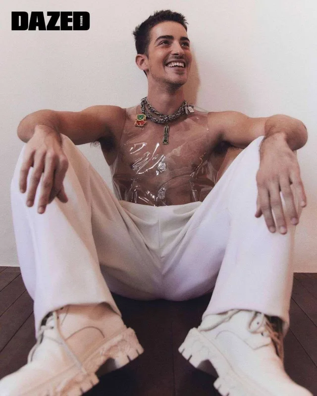 “Elite” ulduzundan yeni fotolar