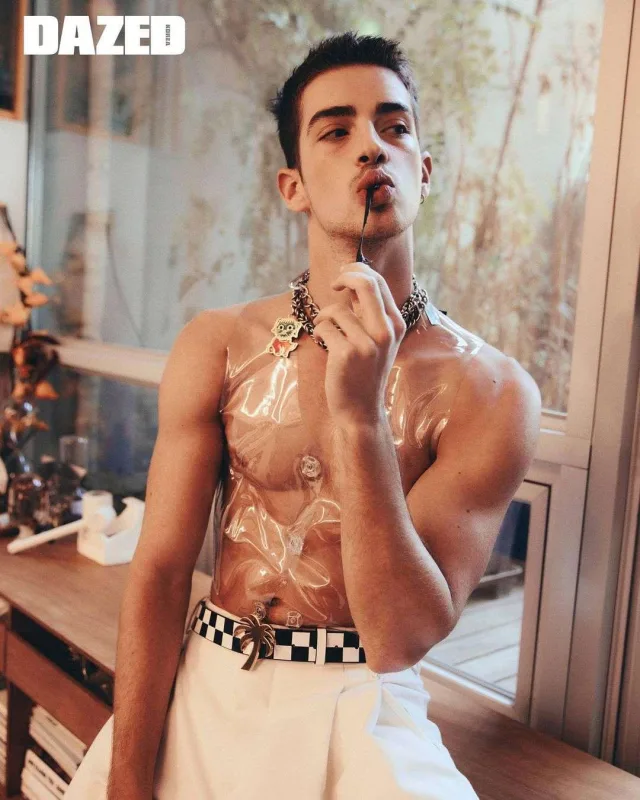 “Elite” ulduzundan yeni fotolar