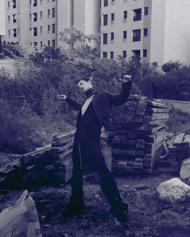 “Elite” ulduzundan yeni fotolar