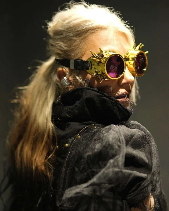 “Fotoşopa niyə qarşı çıxım?”