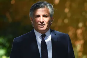 Elman Paşayev vəkillik statusundan məhrum edildi