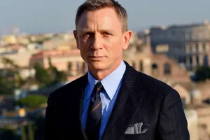 Krallıq “Ceyms Bond”u mükafatlandırdı