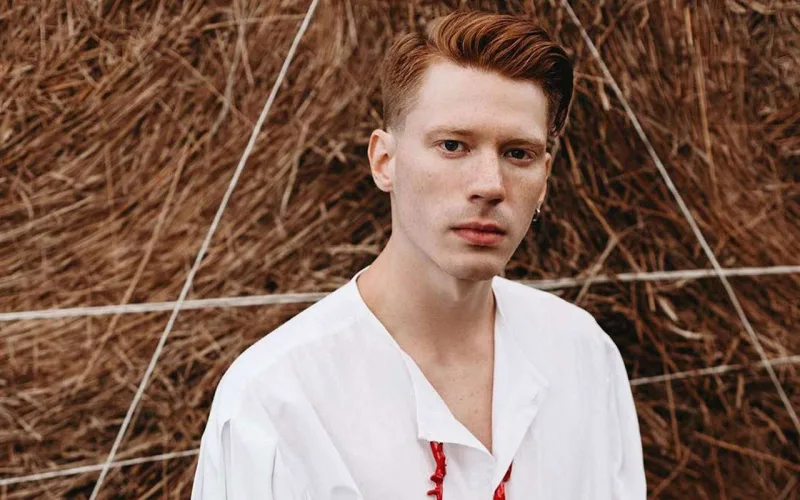 Rusiyadan qaçan Allanın nəvəsi mülkünü satır