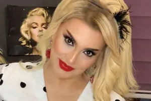 Nüşabə yenə əməliyyat olundu